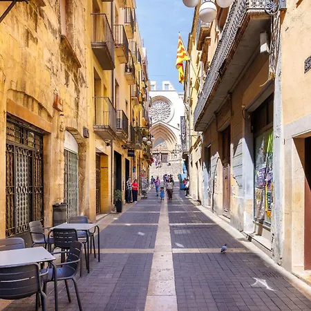 Iconic Old Town - Unik Vacation