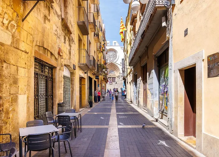 Iconic Old Town - Unik Vacation